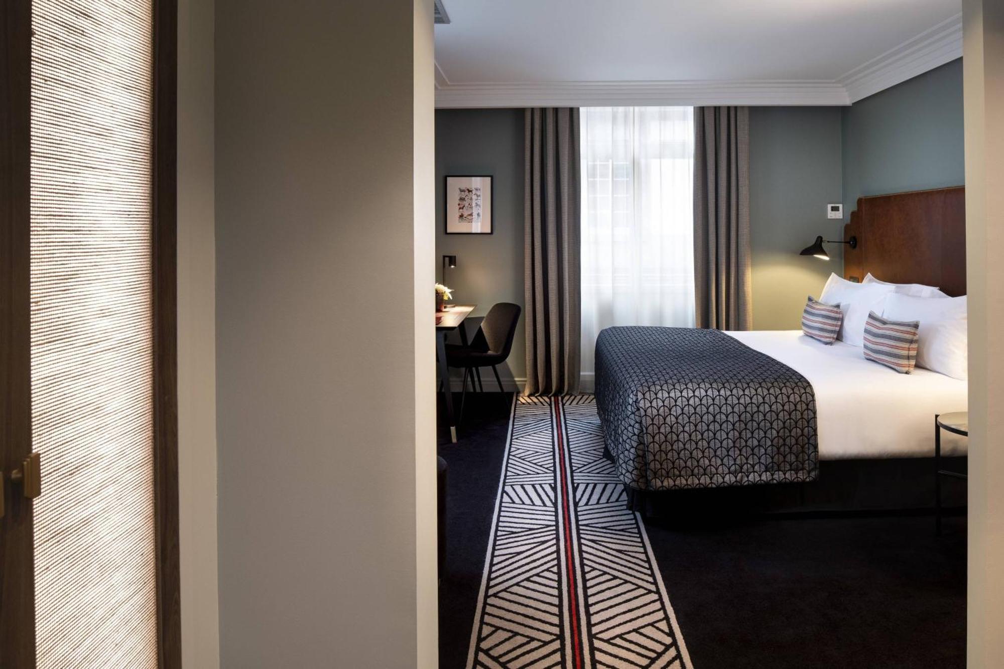 Maison Rouge Strasbourg Hotel & Spa, Autograph Collection Exterior foto A room at the hotel
