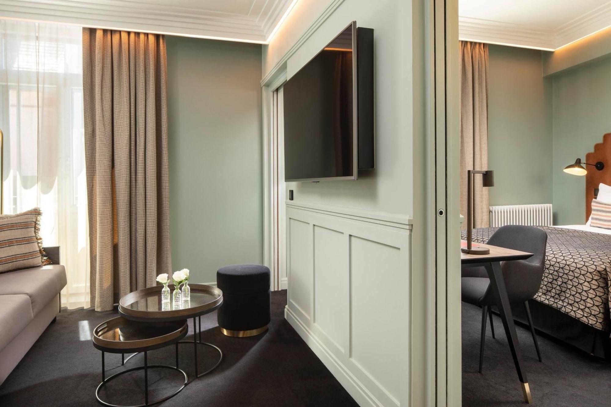 Maison Rouge Strasbourg Hotel & Spa, Autograph Collection Exterior foto A room at the hotel